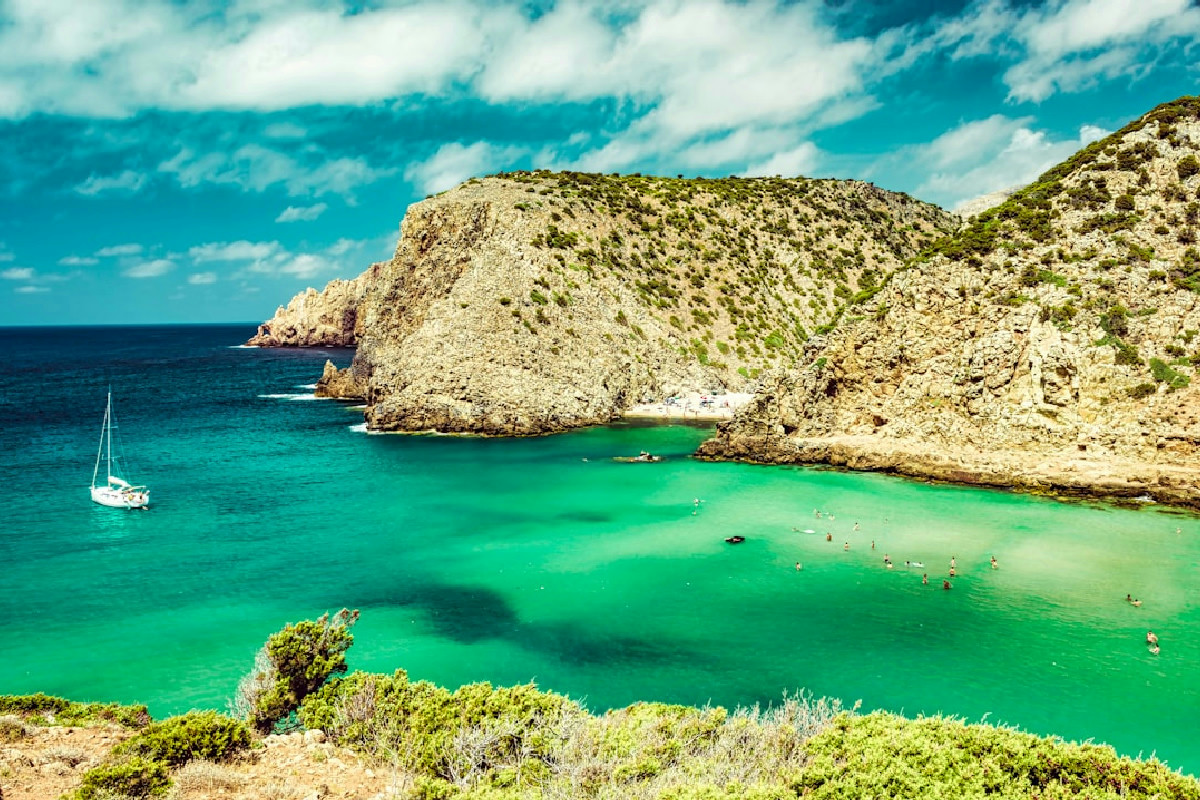 Le 10 spiagge italiane più incantevoli da visitare nel 2026 per una vacanza al mare da sogno