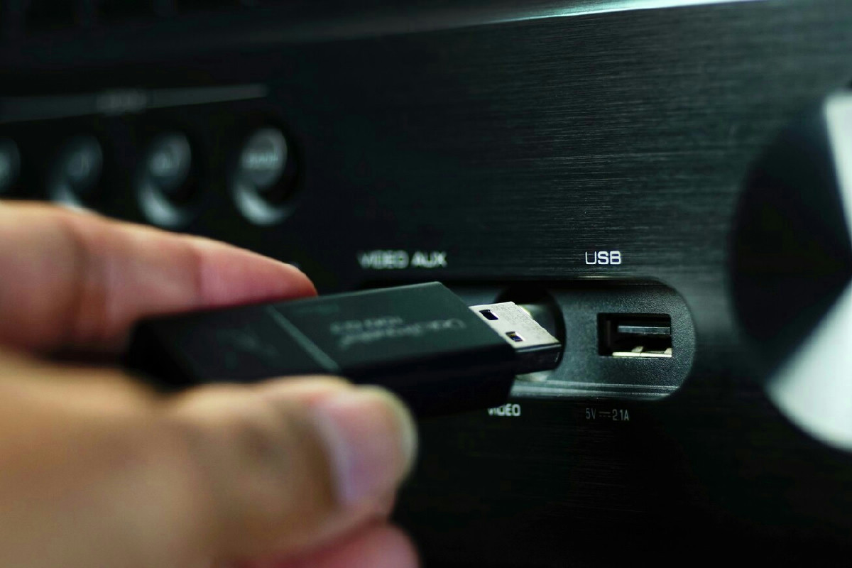 La porta USB della TV offre 6 funzioni utili spesso ignorate dagli utenti comuni