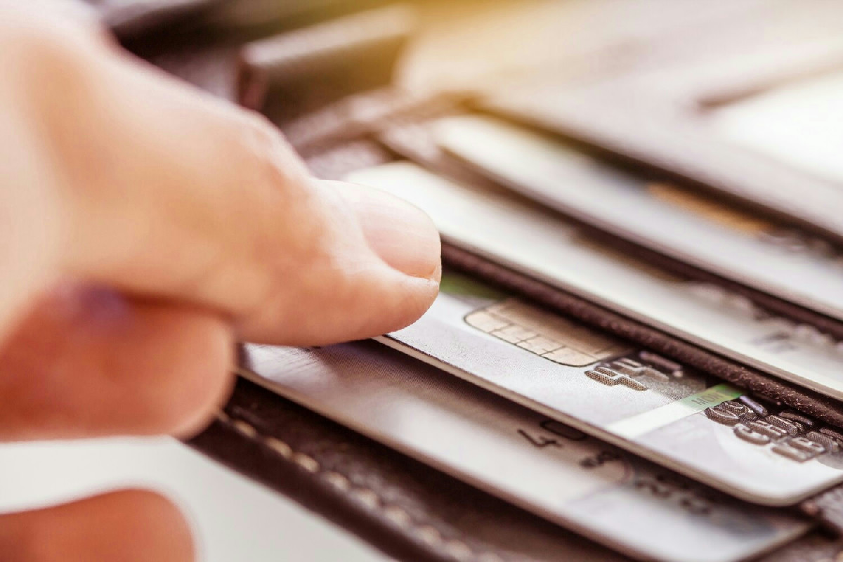 La soglia dei 10.000 euro sul conto corrente, il limite che comporta nuove attenzioni